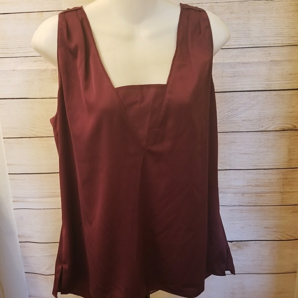 White House Black Market sleeveless purple blouse